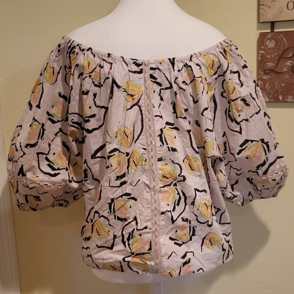 Velvet by Graham & Spencer Zoey Print top in Lilypad Print in Multi - Size M NWT - Picture 9 of 14